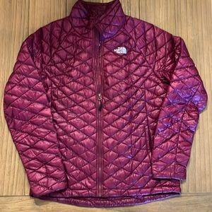 The North Face Womens Thermoball Jacket in Purple. Sz M